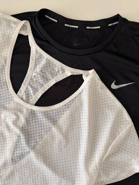 Nike Dri-FIT 2-Pack Sports Shirt Bundle (Black and White)